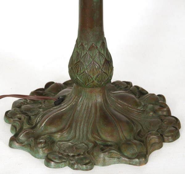 Neuhauser Fuscia Leaded Glass Lamp