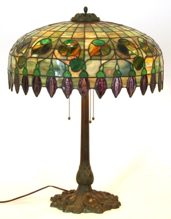 Neuhauser Fuscia Leaded Glass Lamp
