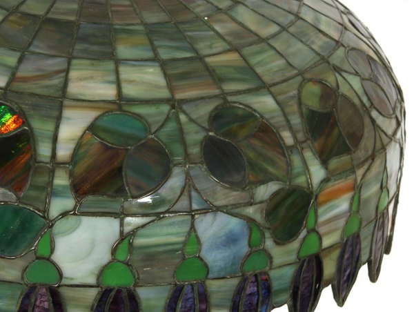 Neuhauser Fuscia Leaded Glass Lamp