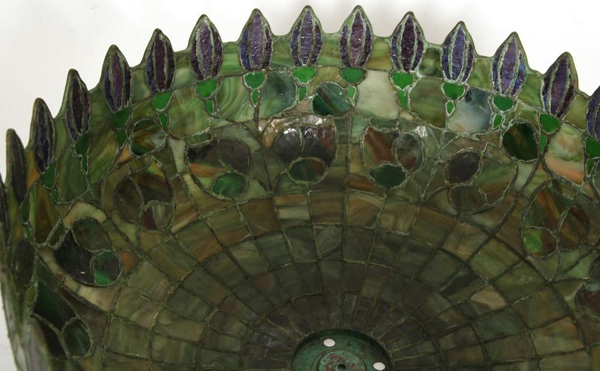 Neuhauser Fuscia Leaded Glass Lamp