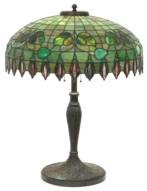Neuhauser Fuscia Leaded Glass Lamp