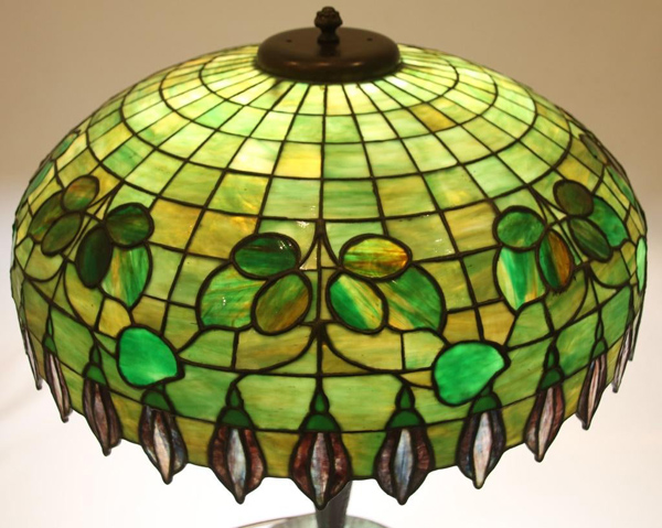 Neuhauser Fuscia Leaded Glass Lamp