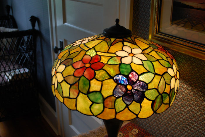 American Leaded Glass Floral Table Lamp
