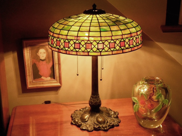 Neuhauser Geometric Leaded Glass Lamp