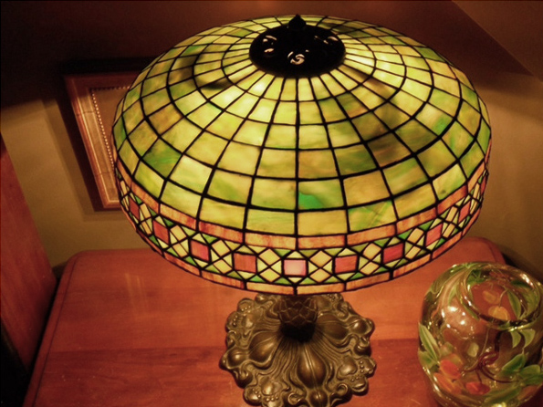 Neuhauser Geometric Leaded Glass Lamp