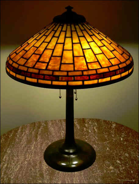 Colonial Art Glass Company, Geometric Leaded lamp