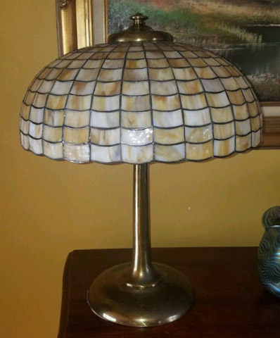 Colonial Leaded Geometric Lamp