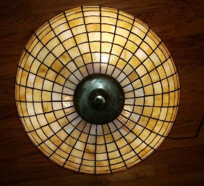 Colonial Leaded Geometric Lamp