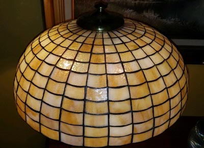 Colonial Leaded Geometric Lamp