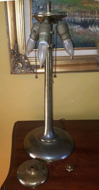 Colonial Leaded Geometric Lamp