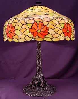 American Floral Border Table Lamp