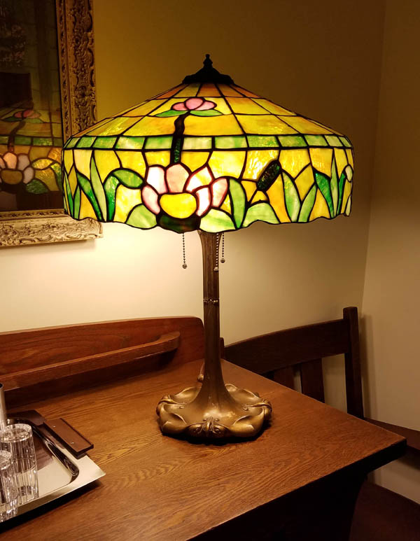 Chicago Mosaic Floral Table Lamp