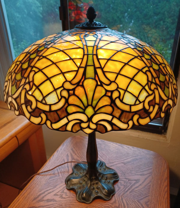 Williamson Louis XIV Leaded Table Lamp