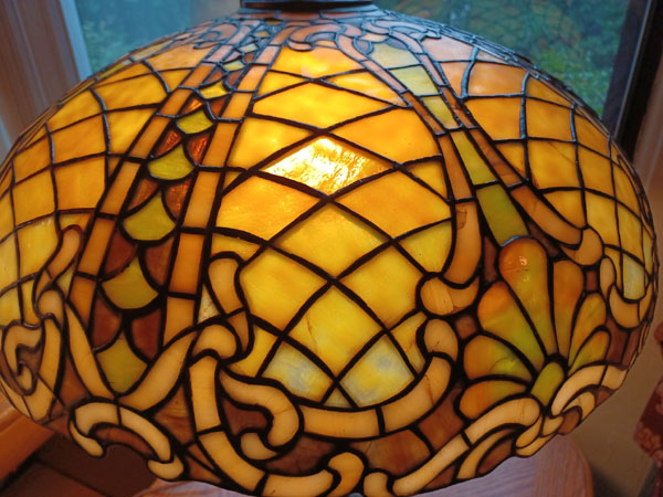 Williamson Louis XIV Leaded Table Lamp