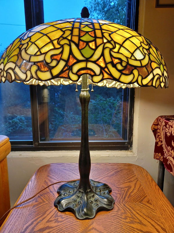 Williamson Louis XIV Leaded Table Lamp