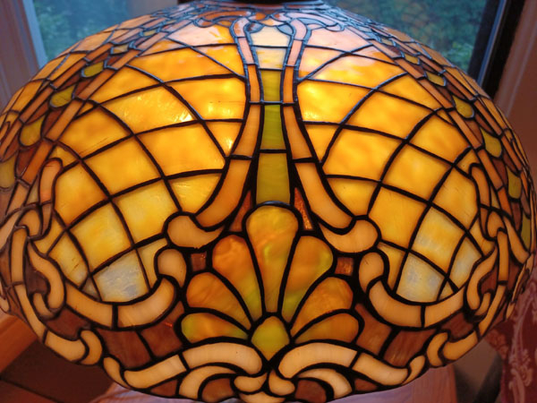 Williamson Louis XIV Leaded Table Lamp