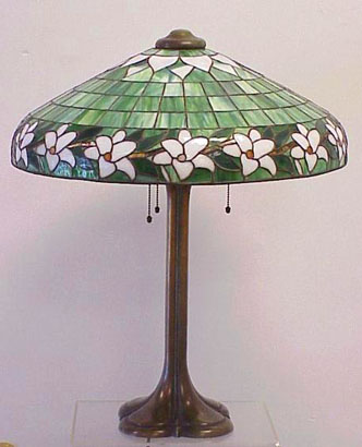 Suess Floral Border Leaded Lamp