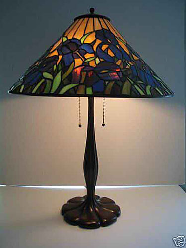 Bigelow, Kennard & Co, Iris Leaded Lamp