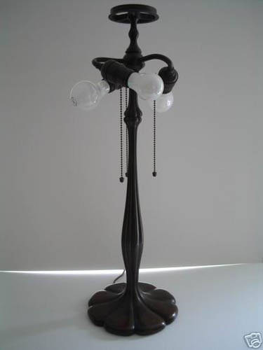 Bigelow, Kennard & Co, Iris Leaded Lamp
