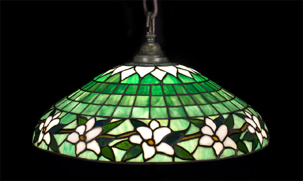 Suess Floral Border Leaded Lamp