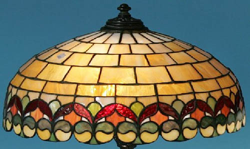 Wilkinson Stylized Leaded Glass Lamp