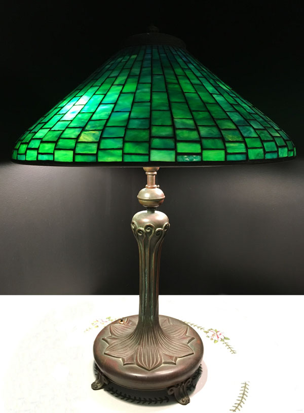 American Green Geometric Table Lamp