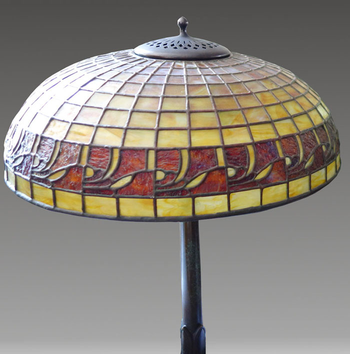 Bigelow & Kennard Orange Border Table Lamp