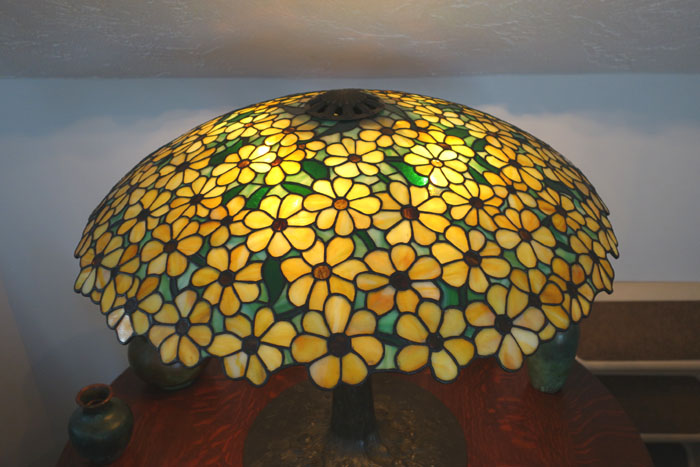 Suess Daisy Leaded Glass Lamp