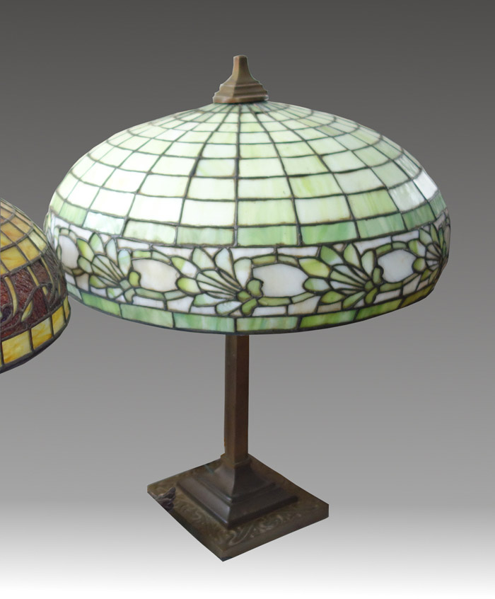 Bigelow & Kennard Orange Border Table Lamp