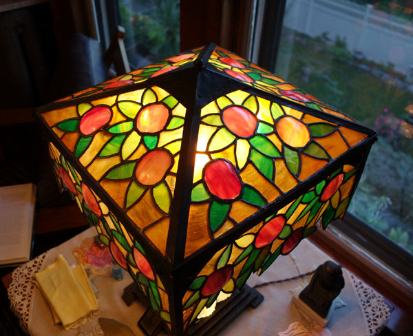 American Arts & Crafts Table Lamp