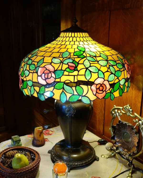 American Leaded Table Lamp, Rose Pattern