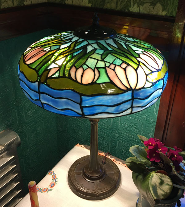 Riviere Studios Lily Leaded Lamp