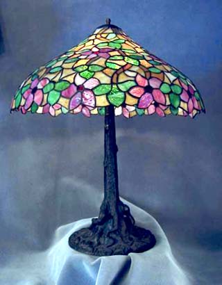 Chicago Mosaic Floral Leaded Lamp