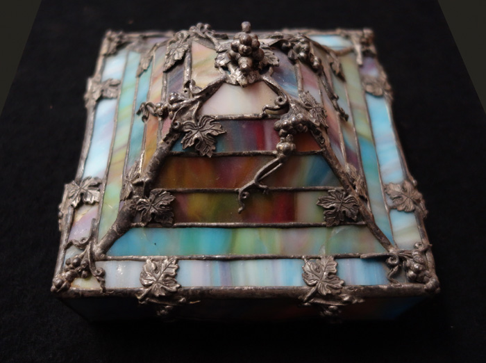 Meriden Britania Silver, Stained Glass Shade