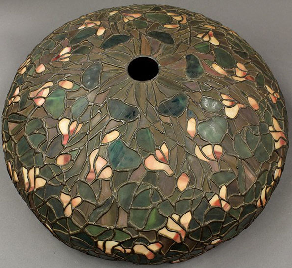 Amboy Works Floral Leaded Glass Table Lamp