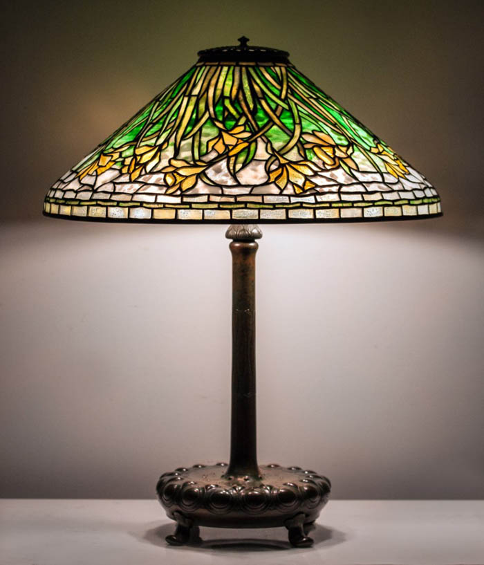 Tiffany Stidios Daffodil Table Lamp