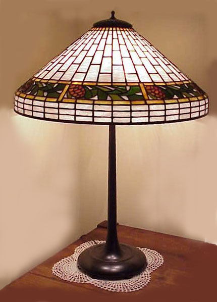 Bigelow, Kennard & Co, Pine Cone Table Lamp