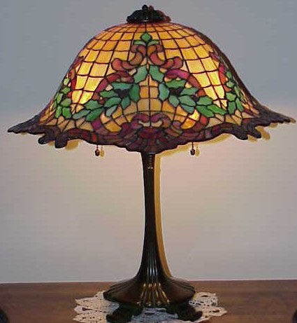 Gorham Oak Leaf Leaded Glass Table Lamp