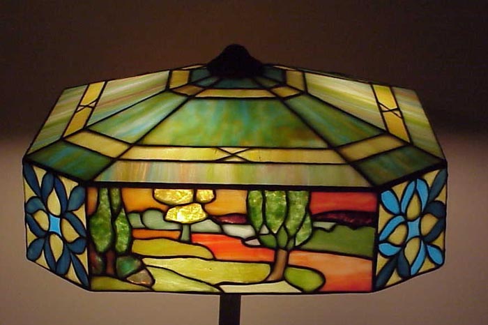 Gorham Scenic Landscape Table Lamp