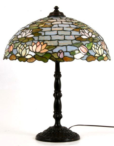 Wilkinson Water Lily Leaded Glass Lamp