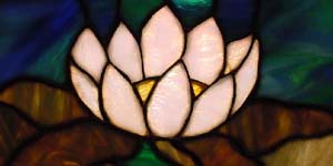 American Lily Border Leaded Glass Table Lamp