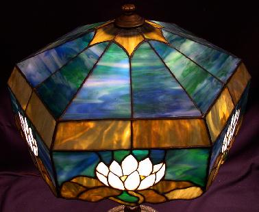 American Lily Border Leaded Glass Table Lamp