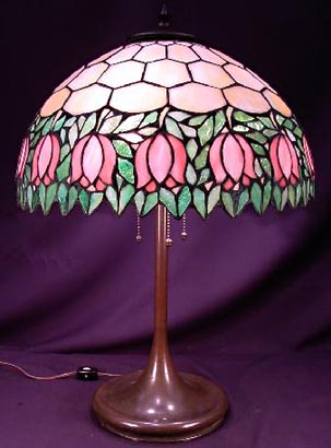 Unique Art Glass and Metal Co, Tulip Leaded Lamp