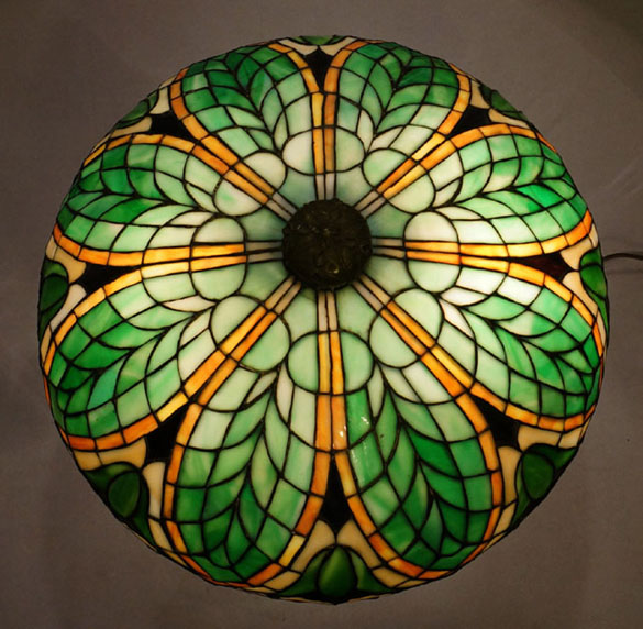 Gorham Green Stylized Floral Table Lamp