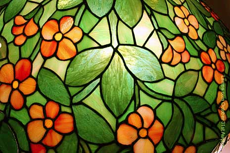 Suess Apple Blosson Leaded Lamp