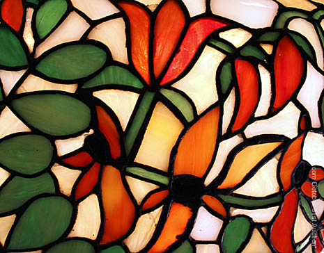 Suess Honeysuckle Vine Leaded Lamp