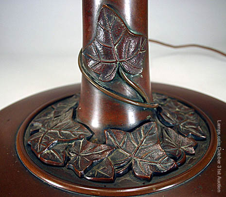 Suess Honeysuckle Vine Leaded Lamp