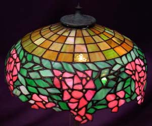 Unique Art Glass and Metal Co, Leaded Lamp
