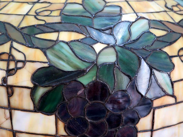 American Grape Floor Lamp