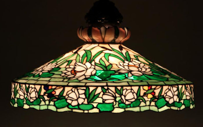 Bent Glass Novelty Company, Lily Chandelier